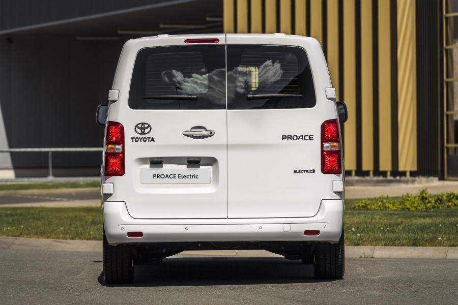  Toyota ProAce Electric Van 2020 года  (фото 4 из 16)